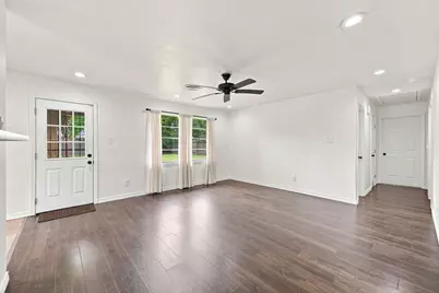 5910 High Star Drive, Houston, TX 77081 - Photo 14