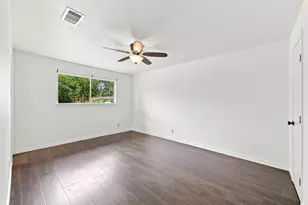 5910 High Star Dr, Houston, TX 77081 - Photo 24