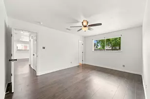 5910 High Star Dr, Houston, TX 77081 - Photo 22