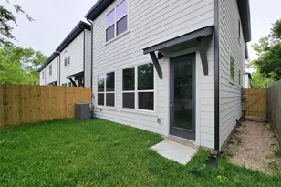 8014 Huntington Spgs Ln, Houston, TX 77093 - Photo 42