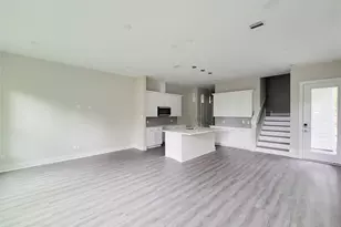8014 Huntington Spgs Ln, Houston, TX 77093 - Photo 8