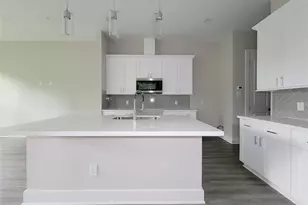 8014 Huntington Spgs Ln, Houston, TX 77093 - Photo 16