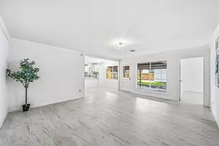 111 Princess Dr, Houston, TX 77034 - Photo 12