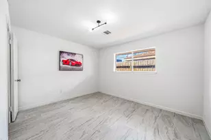 111 Princess Dr, Houston, TX 77034 - Photo 12