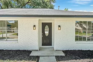 111 Princess Dr, Houston, TX 77034 - Photo 6