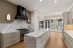 74 Briar Hollow Ln, Houston, TX 77027 - Photo 16