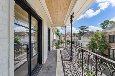 74 Briar Hollow Lane, Houston, TX 77027 - Photo 18