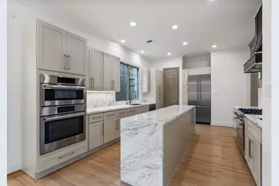 74 Briar Hollow Lane, Houston, TX 77027 - Photo 14