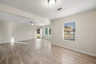 6829 Japonica St, Houston, TX 77087 - Photo 20