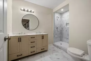 6829 Japonica St, Houston, TX 77087 - Photo 12