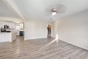 6829 Japonica St, Houston, TX 77087 - Photo 16