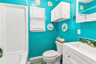 222 Ocean Ave, Surfside Beach, TX 77541 - Photo 10