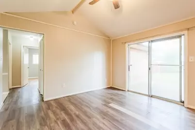 200 Montrose Circle, Conroe, TX 77301 - Photo 6