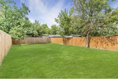 7963 Miley St, Houston, TX 77028 - Photo 28