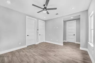 7963 Miley St, Houston, TX 77028 - Photo 16