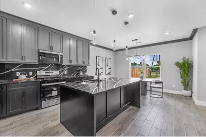 7963 Miley St, Houston, TX 77028 - Photo 6