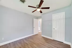 3031 Groton Dr, Houston, TX 77051 - Photo 22