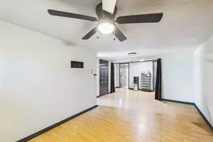 4607 Swan St, Hitchcock, TX 77563 - Photo 40