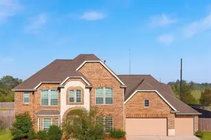11411 Kings Point Blvd, Dayton, TX 77535 - Photo 2