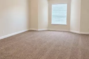 11411 Kings Point Blvd, Dayton, TX 77535 - Photo 14