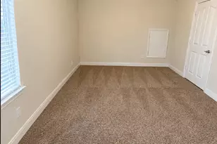11411 Kings Point Blvd, Dayton, TX 77535 - Photo 18