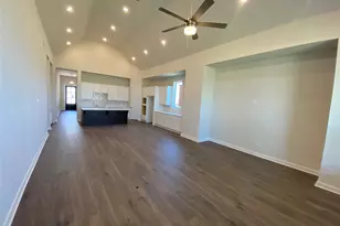 12222 Hudson Dr, Mont Belvieu, TX 77523 - Photo 2