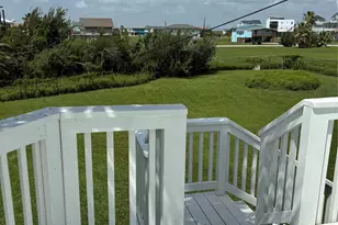 4110 3rd St, Galveston, TX 77554 - Photo 18