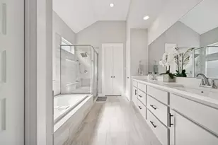 215 Nirnroot Ct, Montgomery, TX 77316 - Photo 14