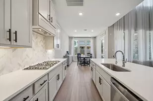 215 Nirnroot Ct, Montgomery, TX 77316 - Photo 8