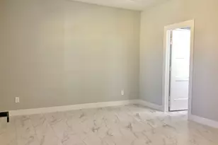 924 E 2nd St, Bellville, TX 77418 - Photo 24