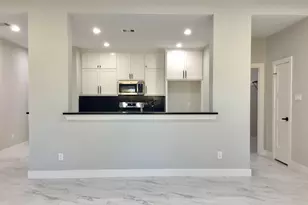 924 E 2nd St, Bellville, TX 77418 - Photo 14