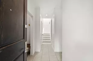 11 Litchfield Ln, Houston, TX 77024 - Photo 2