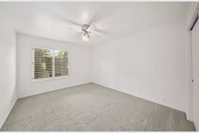 11 Litchfield Lane, Houston, TX 77024 - Photo 20