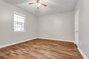 9822 El Chaco St, Baytown, TX 77521 - Photo 36