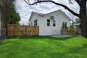735 Gulf St, San Antonio, TX 78202 - Photo 14
