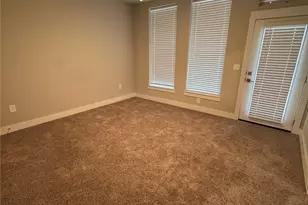 4819 Caroline St, Houston, TX 77004 - Photo 12
