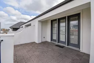 1027 St Charles St, Houston, TX 77003 - Photo 20