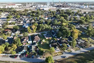 9429 E Avenue H, Houston, TX 77012 - Photo 6