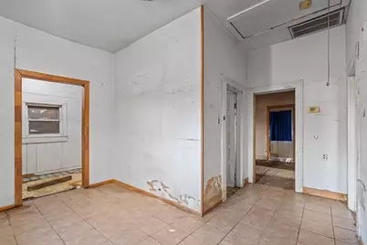 9429 E Avenue H, Houston, TX 77012 - Photo 12
