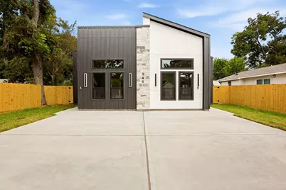 944 Lucky Street, Houston, TX 77088 - Photo 2