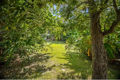 110 S 9th Street, Highlands, TX 77562 - Photo 8