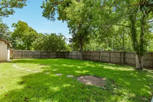 101 Huckleberry Dr, Lake Jackson, TX 77566 - Photo 36