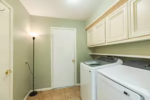 101 Huckleberry Dr, Lake Jackson, TX 77566 - Photo 20