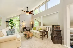 101 Huckleberry Dr, Lake Jackson, TX 77566 - Photo 12
