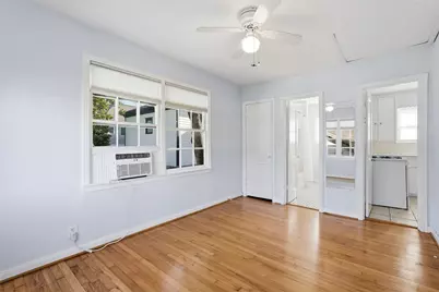 2223-1/2 Singleton Street, Houston, TX 77008 - Photo 8
