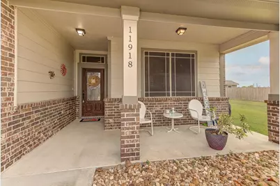 11918 Mulberry Drive, Mont Belvieu, TX 77535 - Photo 6