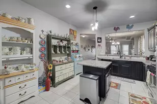 11918 Mulberry Dr, Mont Belvieu, TX 77535 - Photo 16