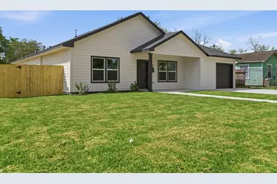 7040 Kinney Street, Houston, TX 77087 - Photo 1