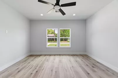 7040 Kinney Street, Houston, TX 77087 - Photo 18