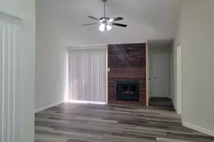 11544 Springshire Dr Dr, Houston, TX 77066 - Photo 2